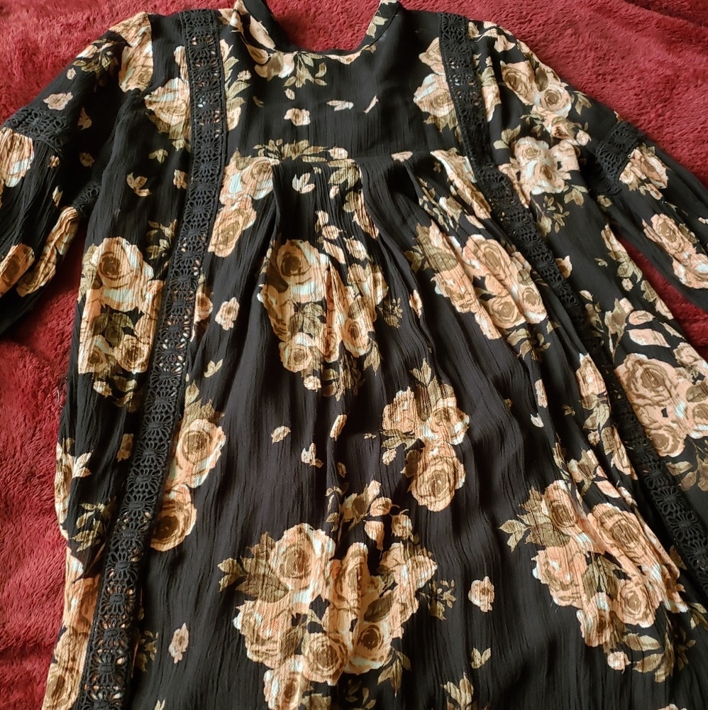 FINAL PRICE Floral babydoll dress size M